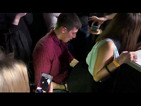 ❤️ Sexe real en una discoteca russa. Noia russa de 18 anys a l'anus i la vagina follada en una discoteca ❤️❌ Porno vk al porno ca.ixiporn-com.ru